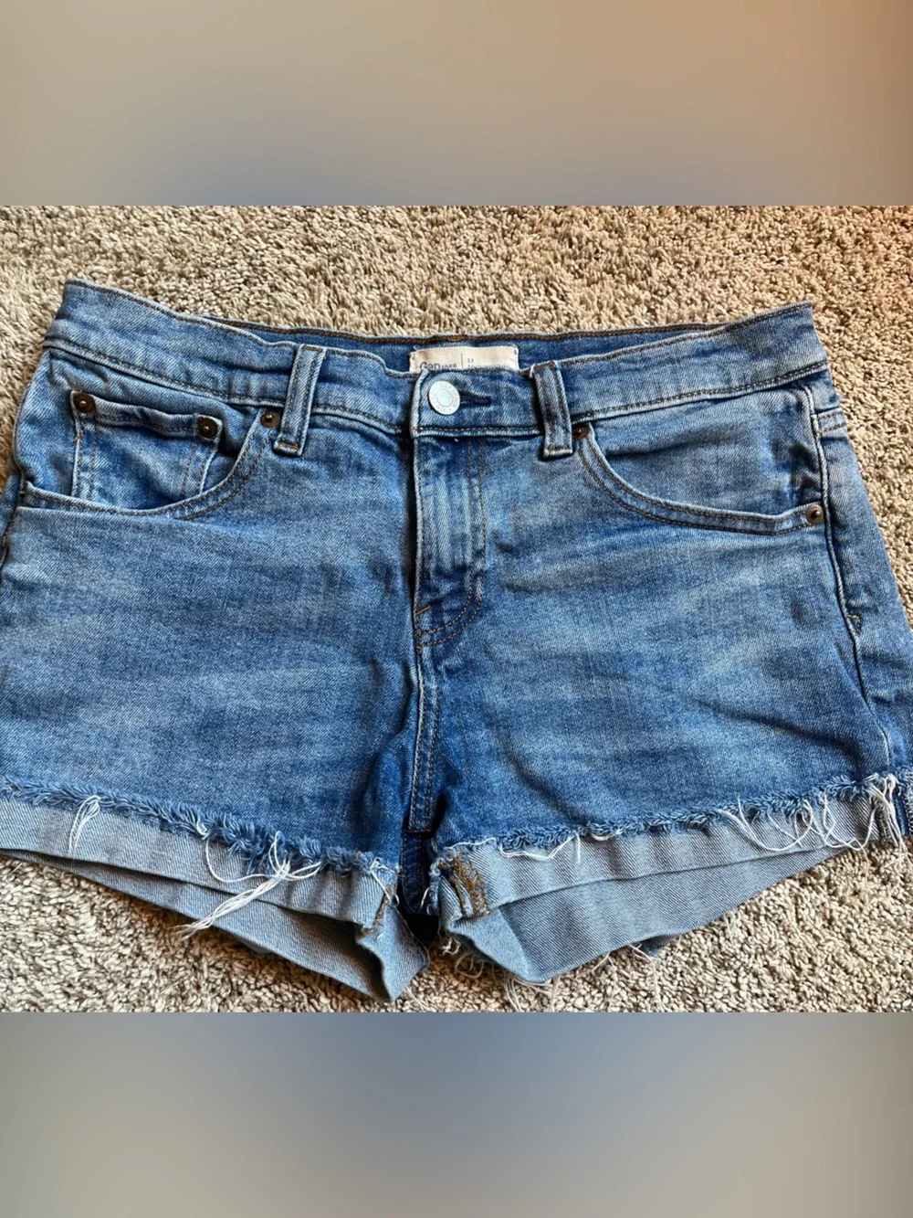 Woman’s Gap 1969 3”Cut Off Denim Shorts